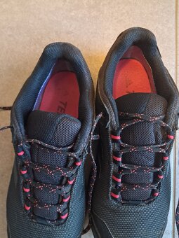 Tenisky Adidas 38 2/3 - 2