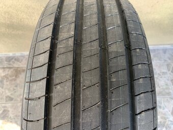 195/55/16 Michelin - 2