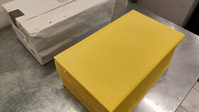 Mezistěny z včelího vosku 39x24 - 2