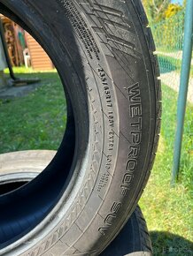 Letní pneu Nokian 253/65 R17 extra load - 2