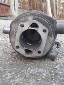 Válec s hlavou na ČZ 125 b ,t - 2