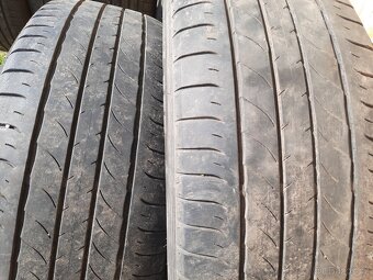 Letní pneu Dunlop 235/55 r20 - 2