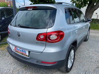 VW Tiguan 2.0 TDi DSG 4x4,Serviska,Senzory - 2