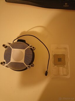 AMD Ryzen 3 2200G - 2