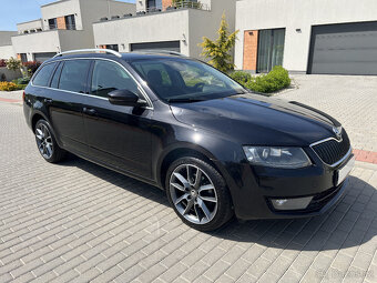 ŠKODA OCTAVIA 3 KOMBI 2.0TDI 110kw ELEGANCE M2015 6°DSG ČR - 2