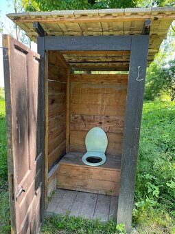 Suché WC-kadibudka - 2