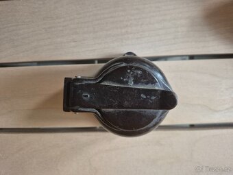 Retro bakelitová zástrčka - 2