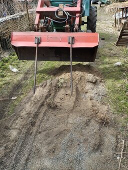 Zetor 25 s nakladačem - 2