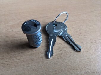Thule zámek N016 + 2ks klíčů - 2
