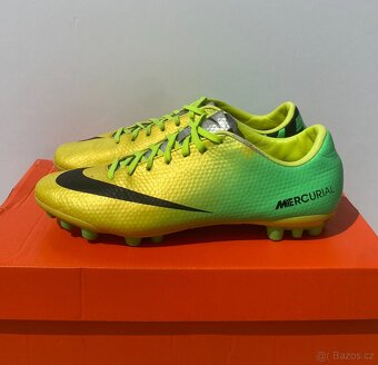 Kopačky nike - 2
