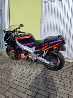 Yamaha FZR GENESIS - 2