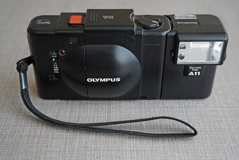 Olympus XA + blesk A11 - rezervace - 2