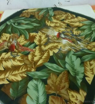 ŠÁTEK DÁMSKÝ S PŘÍRODNÍMI MOTIVY - 2