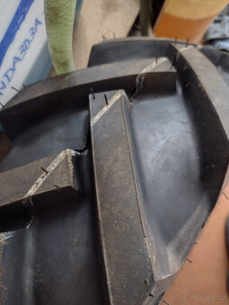 Nové nepoužité zemědělské/traktorové pneu ÖZKA - 2