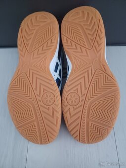 Dětská sálová obuv ASICS 37,5 - 2