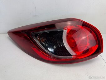 Zadní světlo pravé i levé vnější Mazda CX-5 KE KD5451150 - 2