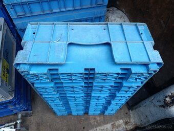 Přepravka klt 6417 modrá pevná - 2