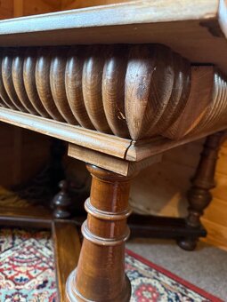 Starožitný stůl dřevěný - 2