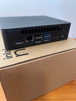Intel NUC 11 Essentials Kit (NUC11ATKC4) - 2