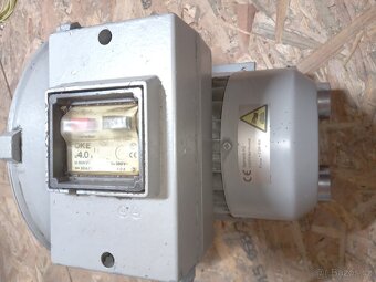 dmychadlo /vývěva - 2