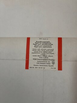 Fotopapíry + chemikálie ustalovač atd - 2