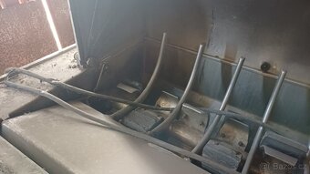 škubačka-škrabka-kombajn na prasata - 2