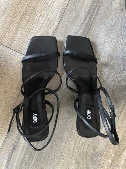 DÁMSKÉ BOTY DKNY 36 - NOVÉ - 2
