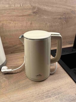 Béžová rychlovarná konvice ETA - 2