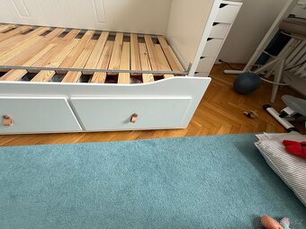 Postel IKEA Hemnes + matrace - 2
