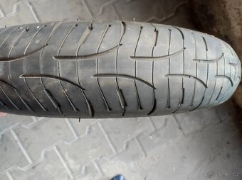 Moto pneu Michelin - 2