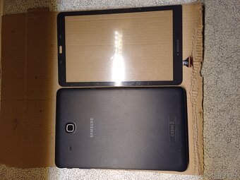 deska tabletu Samsung - 2