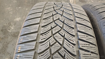Zimní pneu Goodyear 225/50/17 98V - 2
