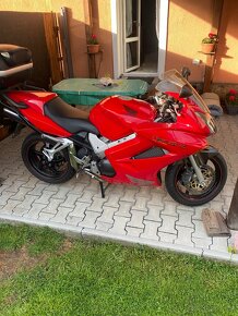 Honda VFR 800 vtec - 2