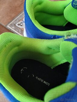 Adidas vel. 32 - 2