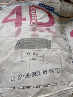 Drátky do betonu - 2