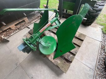 Prodám nový pluh PON 25A za malotraktor TZ-4K nebo MT-8 - 2