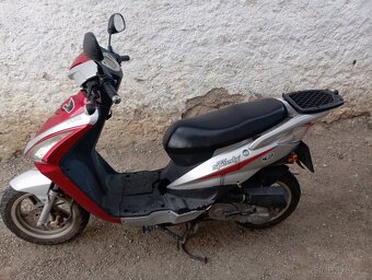 Yuki New Speedy 50ccm + kufr - 2