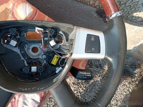 JEEP GRAND CHEROKEE 3 VOLANT DŘEVO A KŮŽE PĚKNÝ - 2
