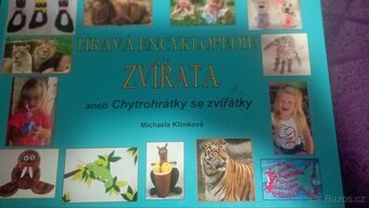 Dětská knížka hravá encyklopedie zvířata - 2