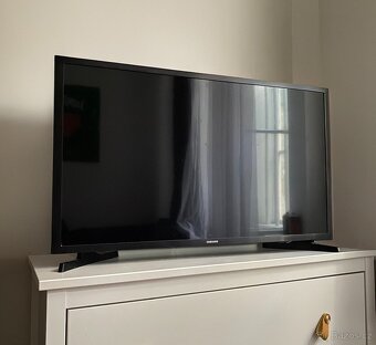 Televize Samsung UE32J5000AW – 32" Full HD LED TV - 2
