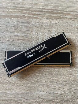 HyperX Black 8GB (2x4) - DDR3 1600 MHz - 2