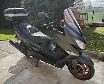 Suzuki Burgman 400 - 2