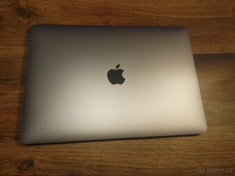 MacBook Pro 13" 2018 - i5, 16GB--1 TB +NOVA BATERIE 7/2025 - 2