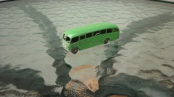 MATCHBOX RW AUTOBUS ZELENÝ VELMI STARÝ - 2
