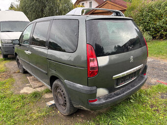 Peugeot 807 2,2Hdi 94kW, 2006, nepojízdný - na díly - 2