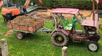 Malotraktor domácí výroby s vlekem - 2
