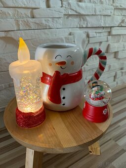 Prodám nový vánoční nepoužívaný hrnek + svítící LED dekorace - 2