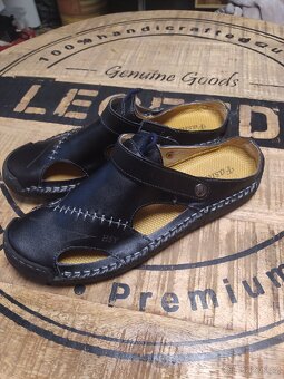 NOVÉ KOŽENÉ ČERNÉ PÁNSKÉ NAZOUVAKY VEL 42 - 2