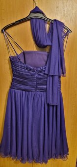Fialové plesové šaty - 2