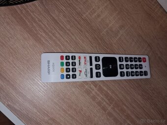 TV 130cm sharp Qled 4k smart - 2